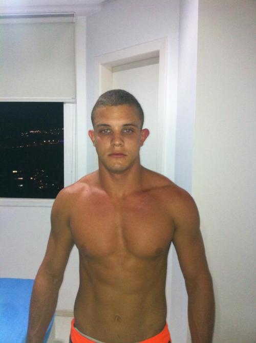 ksufraternitybrother:BRAZILIAN DUDEKSU-Frat Guy: Over 84,000 followers and 56,000 posts.Follow me at: ksufraternitybrother.tumblr.com