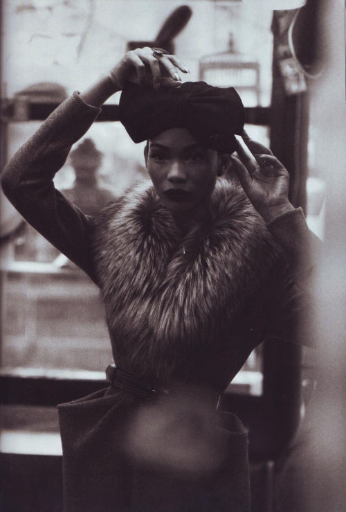 sirensongfashion:  Chanel Iman & Arlenis Sosa in “Fashion..and all that Jazz” by Peter Lindbergh for Harper’s Bazaar September 2009 