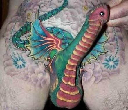 K look… I dont post penis pictures, at least not other dudes but… COME ON.  Its a fuckin’ DRAGON PENIS.  XD