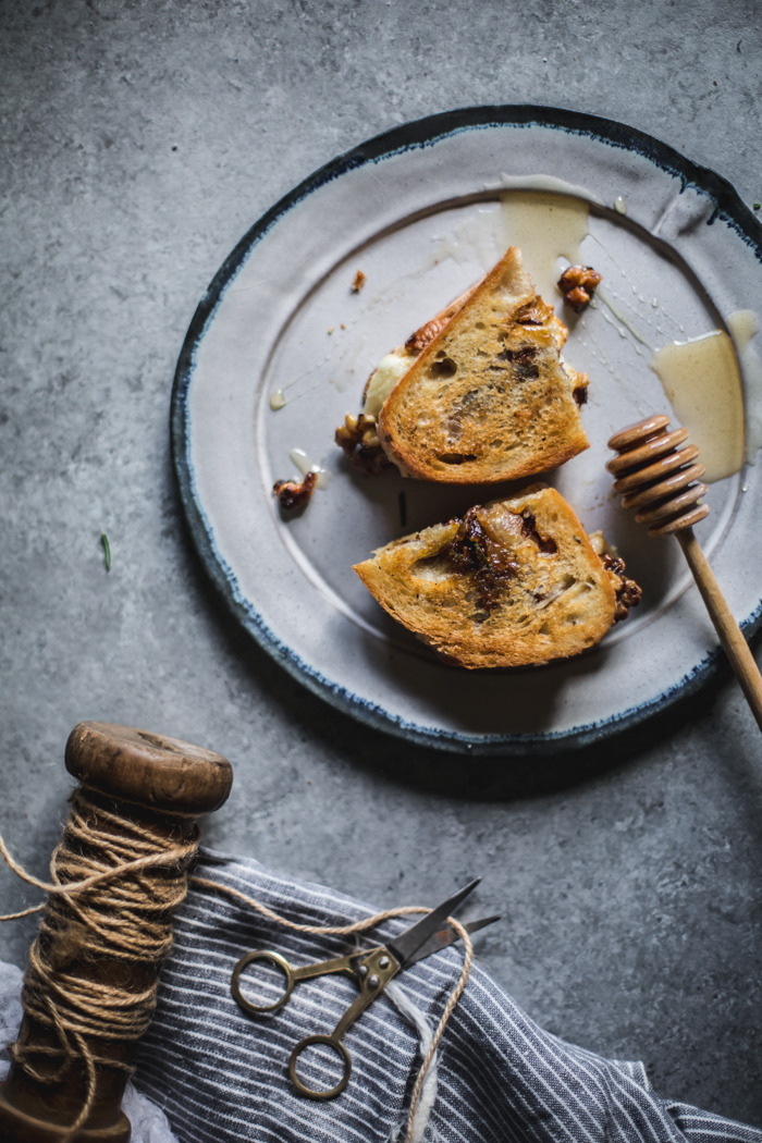 bodiesnminds:  glamoramamama75:  sweetoothgirl:    Honey, Rosemary, Walnut, &amp;