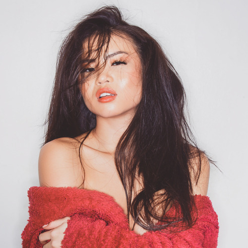 Uhh uhh, cause this love right here is on fire (fire)&hellip; #model #asian #chinese #red #fire 