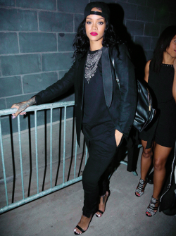 sheisunapologetic:  Rihanna attends Hot 97