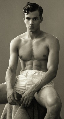 maximien:   Model Mehdi Douache http://modelmehdi.tumblr.com