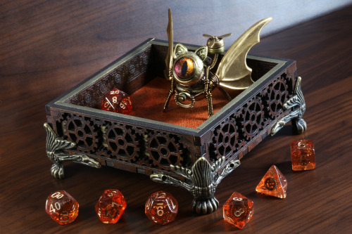 thewizardsvault: Here’s a new dice rolling tray i made, inspired by my love for all things Ste