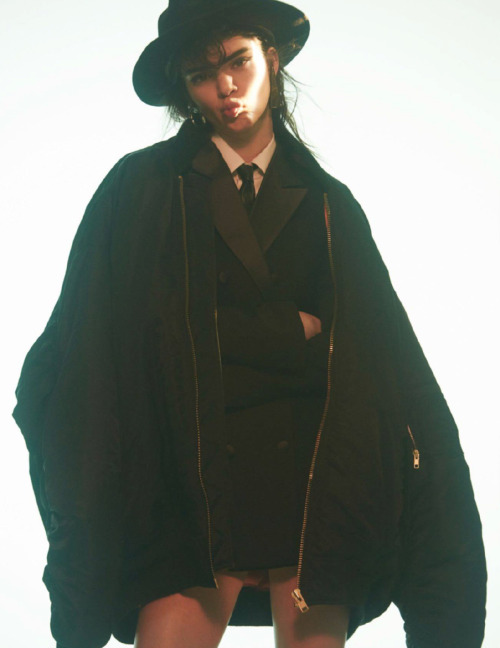 allthingskendall:  Kendall Jenner by David Sims for Vogue Paris, October 2015 