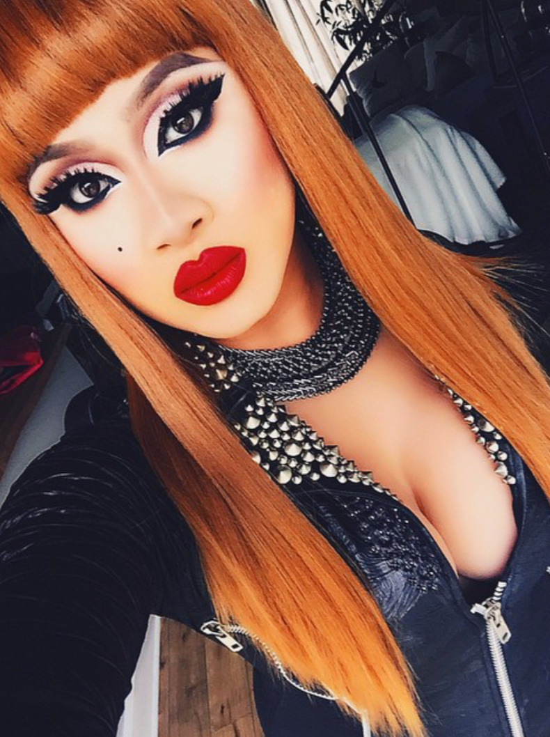my-italianpony:  dragqueengalore:  Serving Fresh Caviar On A Platter  Wilhelmina