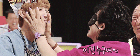 jinyoungs-bitch:  chanaegi:  Jinyoung being felt up by an ahjumma because she thought