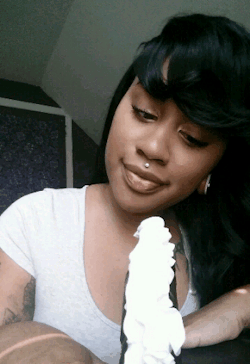 meatgod:  myhelianthusuniverse:  I recorded a video today,  but the crappy lighting in my room messed it up. Enjoy these gifs, though 👽  *DO NOT DELETE CAPTION *  Ladies, practice makes perfect, meatGod approved  👌🏾😳