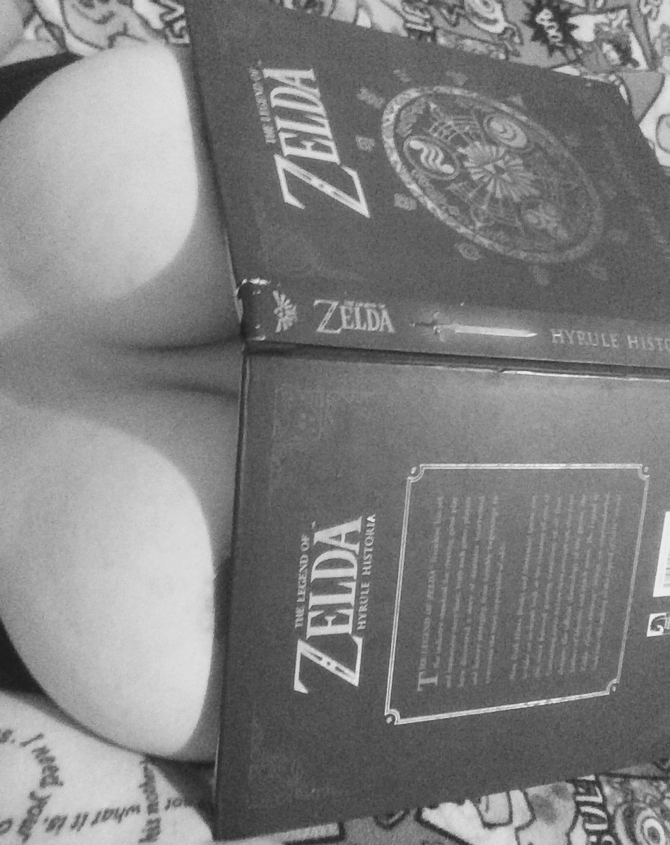 savingthrowvssexy:  pizzvslxt:  Happy St Patrick’s Day &amp; also Topless Tuesday
