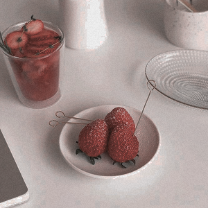 Strarwberry.milk( Moodboard );