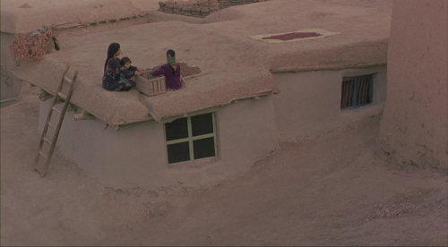 365filmsbyauroranocte:  The Wind Will Carry Us (Abbas Kiarostami, 1999)  