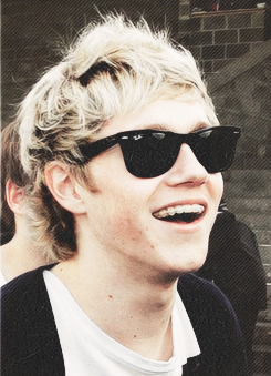       niall + sunglasses                            