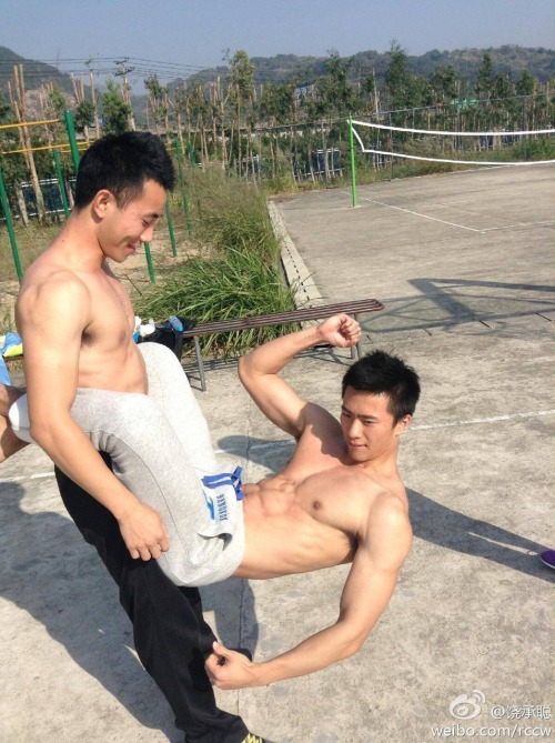 Straight Guy, 饶承聪