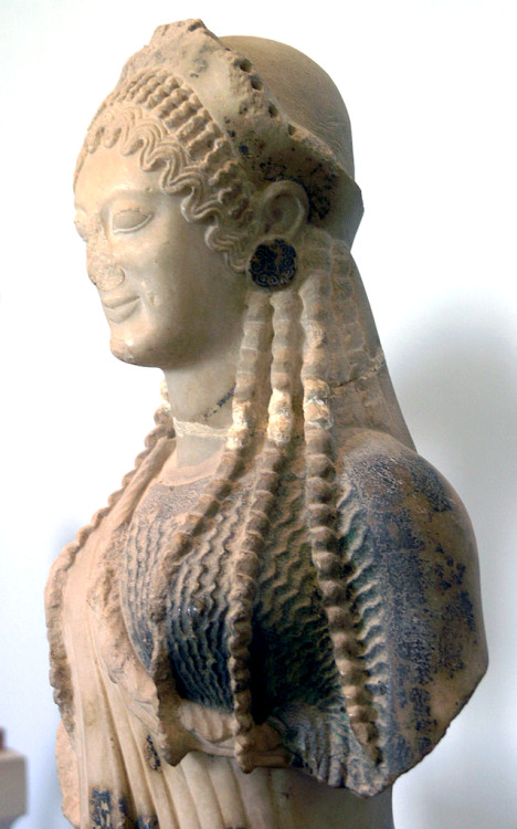 jeannepompadour:Ionian Kore by Archermos, 6th century B.C.
