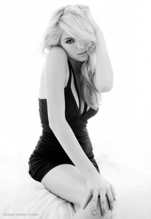 bluedogeyes:  Kate Upton