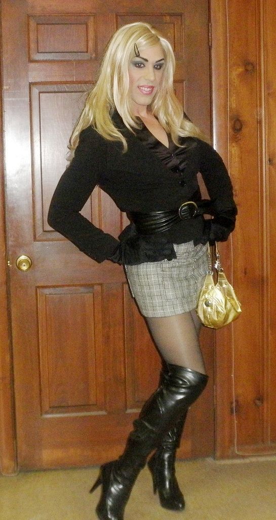 Mature Tranny Wives