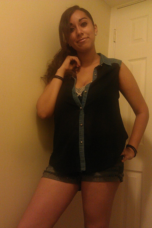 Latinawivesandgirlfriends