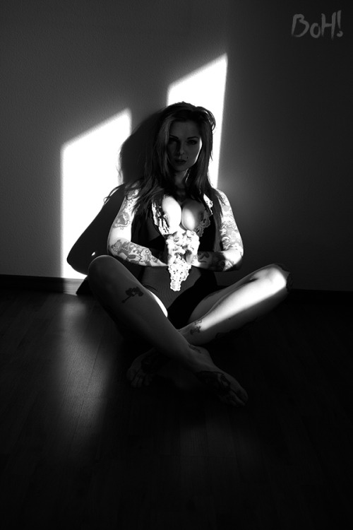 psychotic-riaeaction:  ph: skyzzo