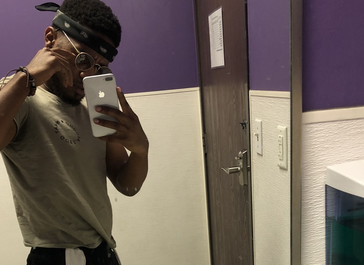 fixxedpersonalityy:  Work break chronicles 