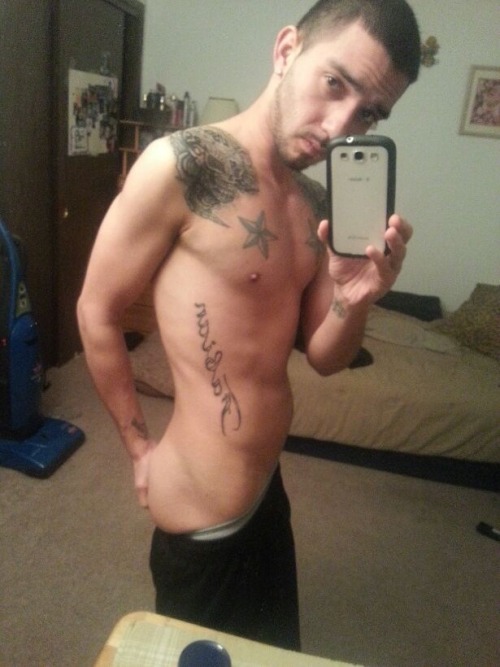 gaydudesexposed:  Benny Exina Houston