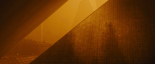 Blade Runner 2049 (2017, dir. Denis Villeneuve) Cinematography by Roger Deakins