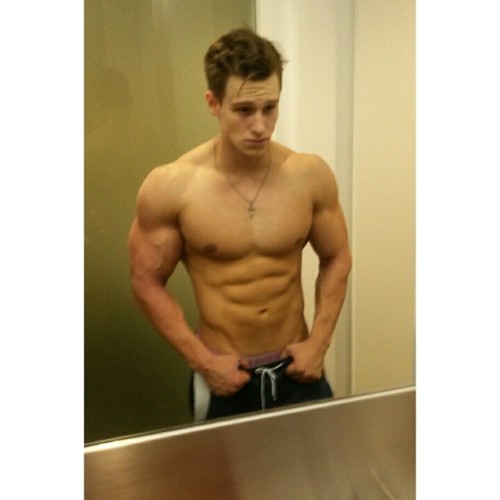 lumbrjax:  Instagram user @stevekris_ http://ift.tt/1JatcOT 