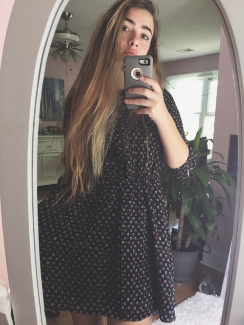 doyouthinkaboutme:  Kinda feel good without makeup for once