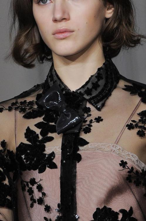 skaodi:  Alexis Mabille Ready To Wear Fall/Winter 2014 details. Paris Fashion Week.