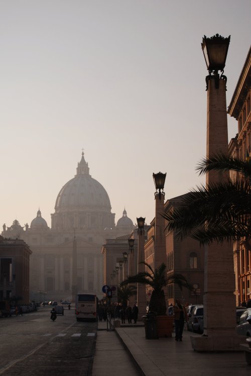 cityhopper2:Basilica di San Pietro,Rome 2011, Italy     -Hazy St. Peterphotography by cityhopper2