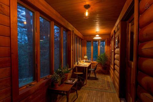 The Lumberland Cabin
