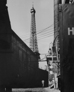 mimbeau:  Eiffel Tower Paris 1961 Marcel