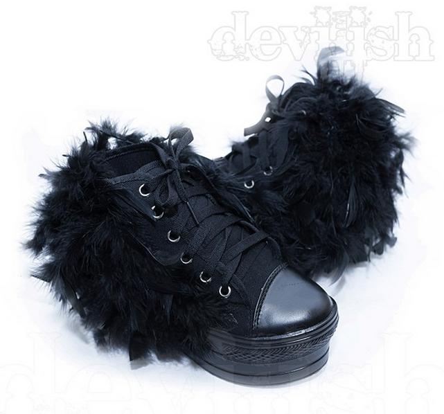 devil666ish:
“ http://devil666ish.storenvy.com/products/10209006-fluffy-sneakers
”