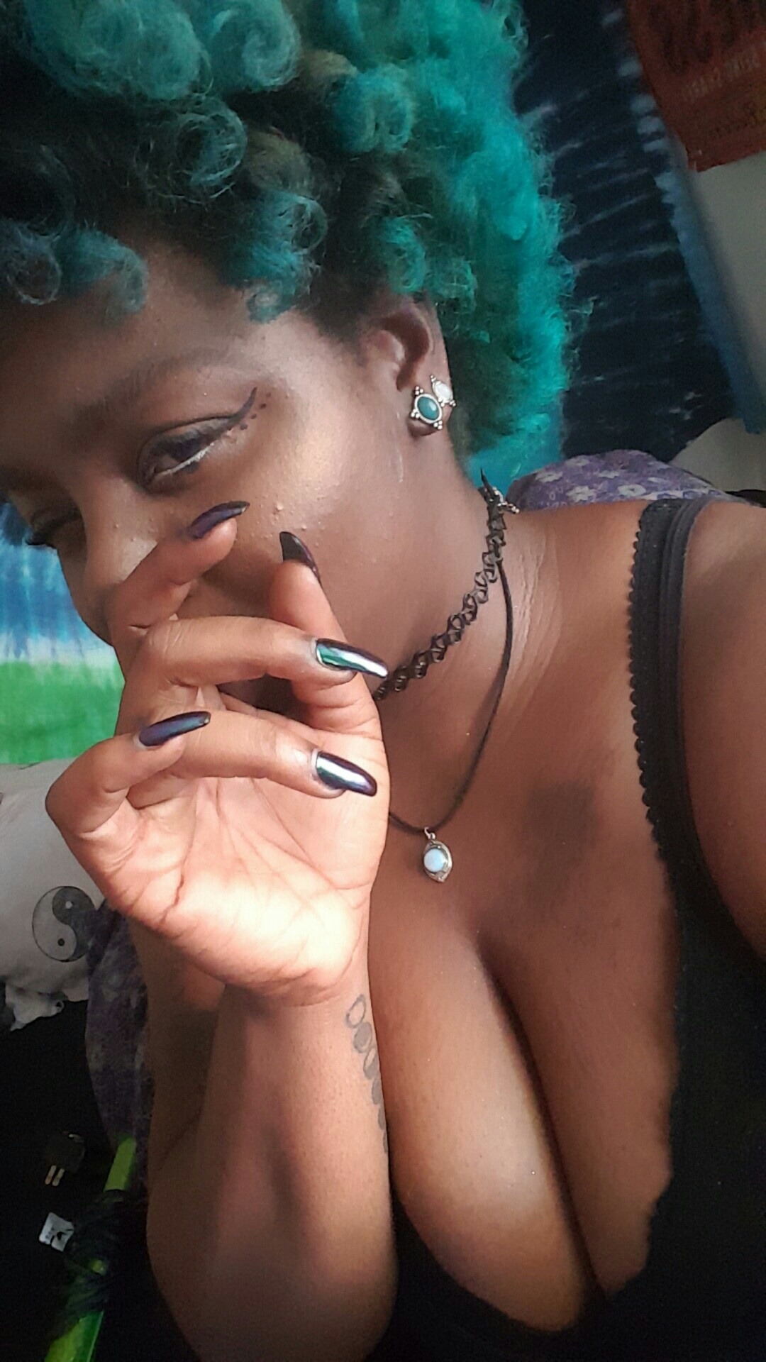 daphnesmind:  My fro is flourishing!