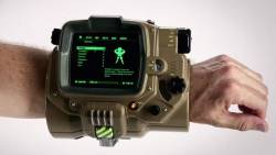 alliesindex:  makeitraynwithnarvaezjr:alliesindex:  Holy frak. A real live pip boy that you put your phone in with the collectors edition!    Fallout 4 looks better than I ever dreamed    -The14thCylon   It also works as a second screen experience. So