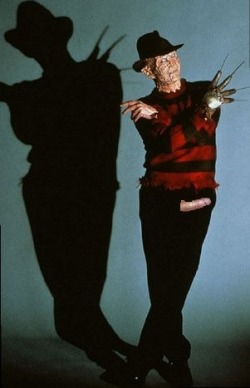 Looks like Freddy Krueger’s dong was too hot for the fire that forever disfigured every other part of his body. Nice dong, Freddy!