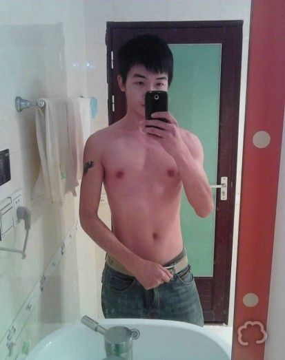 maliboojim:  Super twink!   Check out my blog : Maliboojim.Tumblr.com