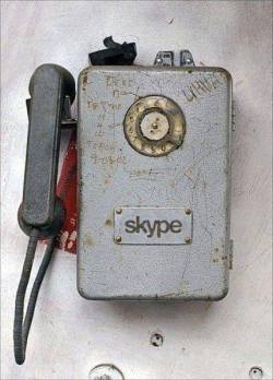 inspirationfeed:  Old Skype http://ift.tt/1doJhxj 