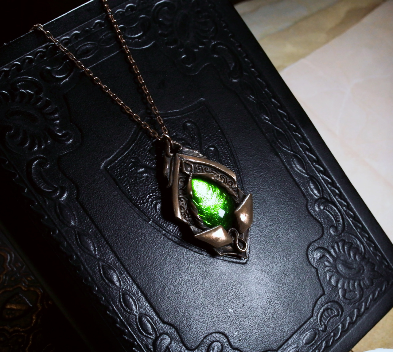 ⚶ Archmage D20 ⚶ D20 necklace, rpg necklace · Mythic Hydra · Online Store  Powered by Storenvy