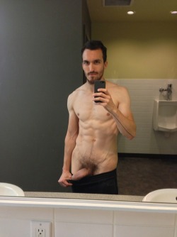 brosfreeballingri:  brosfreeballingri:  Freeballer with a nice, thick cock. Want to see more? SUBMIT TO BROSFREEBALLINGRI kik: brosfreeballingri  brosfreeballingri@gmail.com   Damn