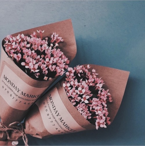 delicate-rosy-dreams: Monday market