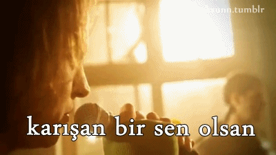 yoksunn:  seni bildim bileli kaçırdım şu aklı başımdan 