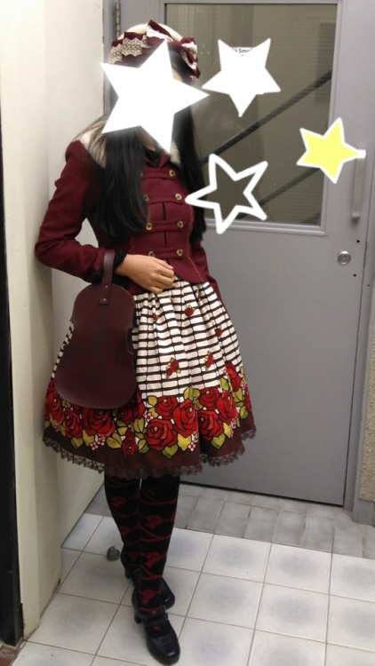 amicabledivorce: Coord for going out on a date! Coat: innocent world Skirt: innocent world Socks: ba