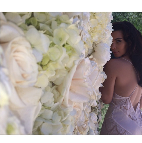 lovekardashian:  “Stop and smell the roses” -kimkardashian 