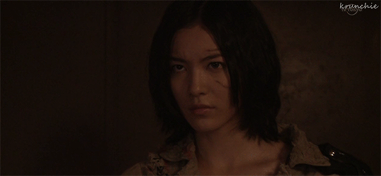 krunchie:  Center + Nobunaga (Majisuka Gakuen 1-5)