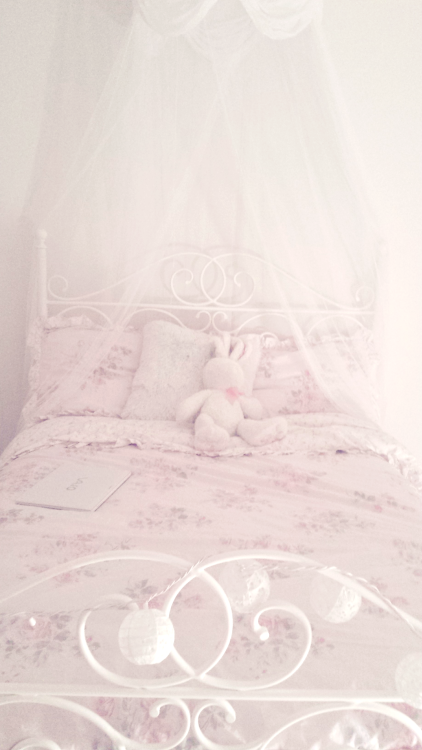 salt-roses: pasuteru-toy:  ♡ Pale and pinku little pearls ♡  ♥pink & pale club♥ message me if si