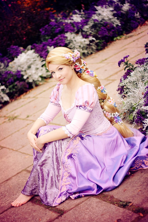 aigue-marine: Rapunzel from Disney’s TangledI’m happy to announce that I’ll enter the NYCC Easte