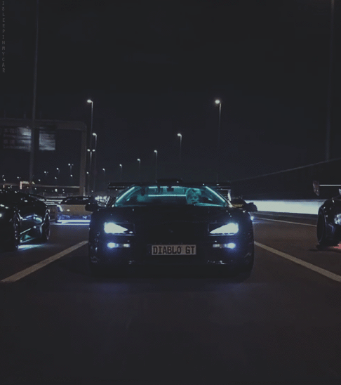 manlymadlife:  Lamborghini Diablo.