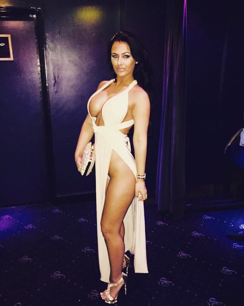 lovetightdress:   Threesome - Wife  /   Dress - Tight   /   Dark Deep X   /