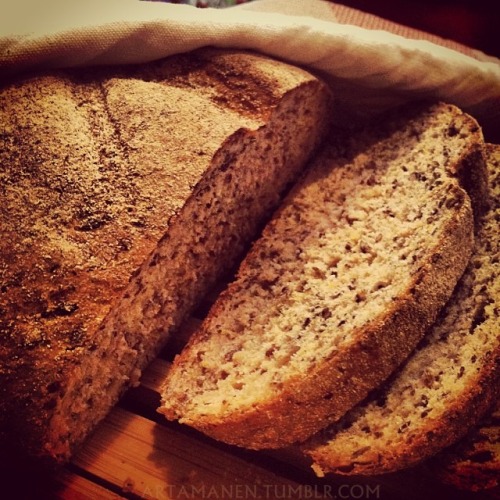 Bread is love.Paintings: Helen Allingham (1848 - 1926), Anders Zorn (1860 - 1920). Photos: Artaman/H