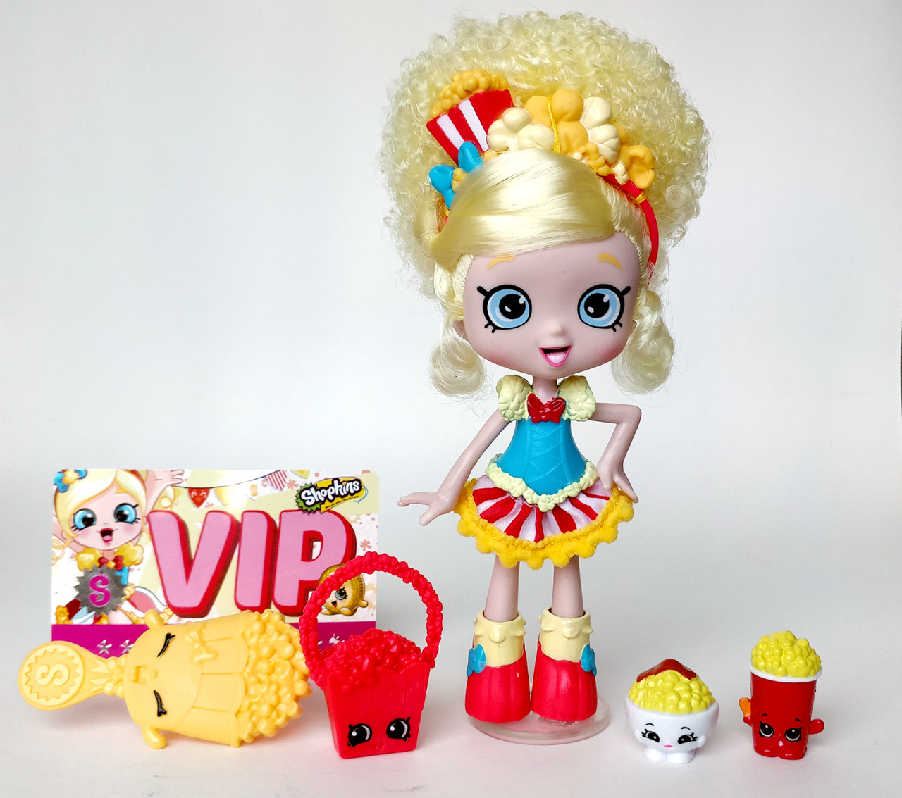 New Hybrid: VIP Pets head on Barbie Extra and Rainbow High Body. : r/Dolls